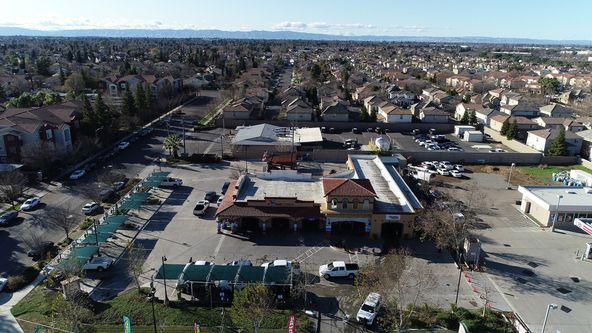 Sparkles Express Car Wash and Quick Lube: 18440 County Road 102, Woodland, CA 95776